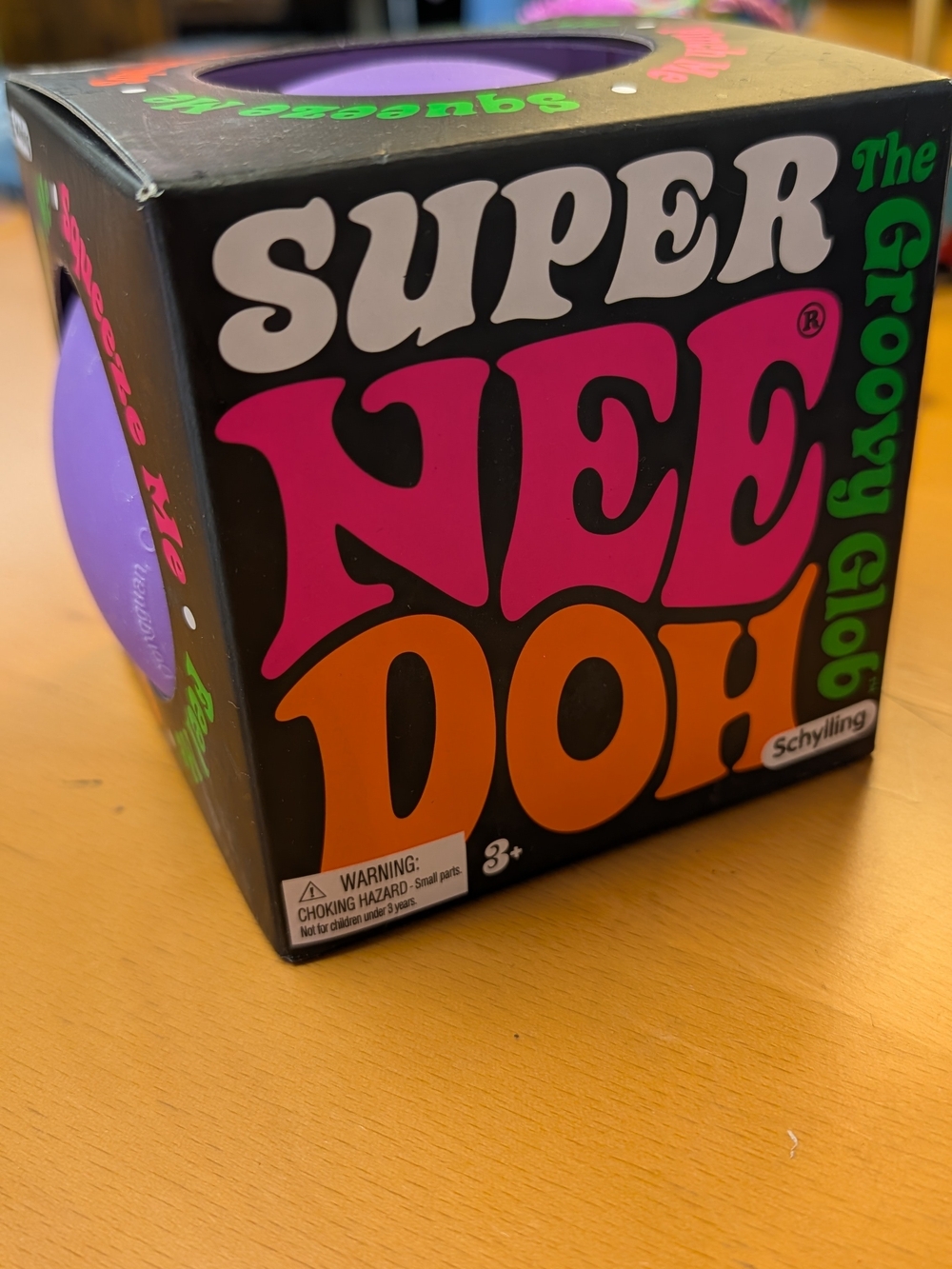 Super NeeDoh Groovy Glob Squishy Toy - Purple